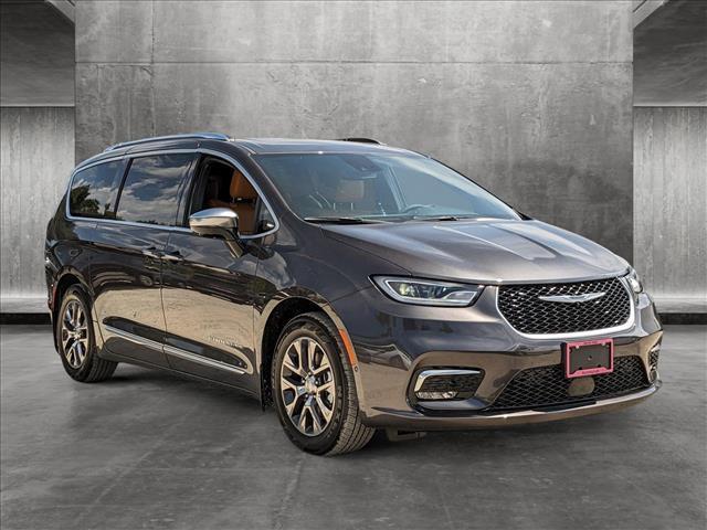 new 2023 Chrysler Pacifica car, priced at $56,722