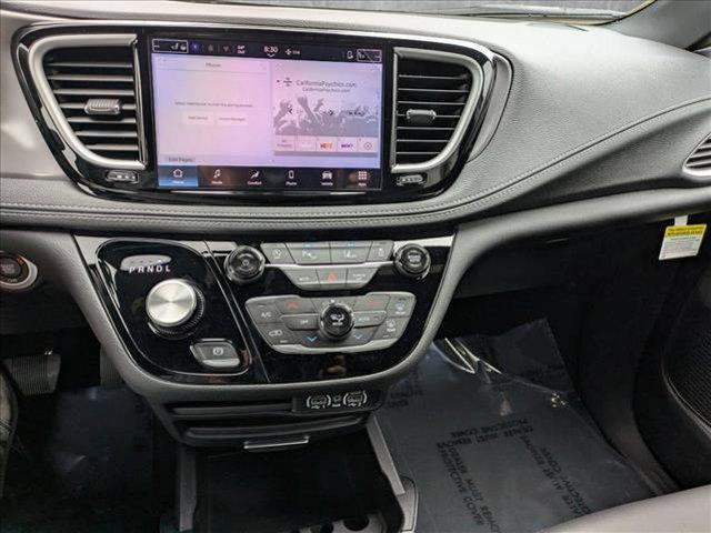 new 2025 Chrysler Pacifica car, priced at $44,940