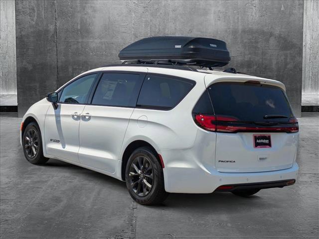 new 2025 Chrysler Pacifica car, priced at $46,370