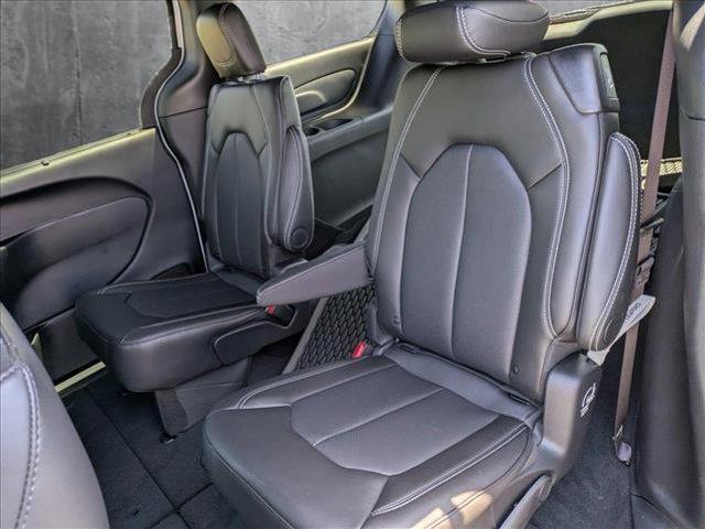 new 2025 Chrysler Pacifica car, priced at $46,370