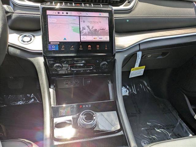 new 2025 Jeep Grand Cherokee car, priced at $52,140