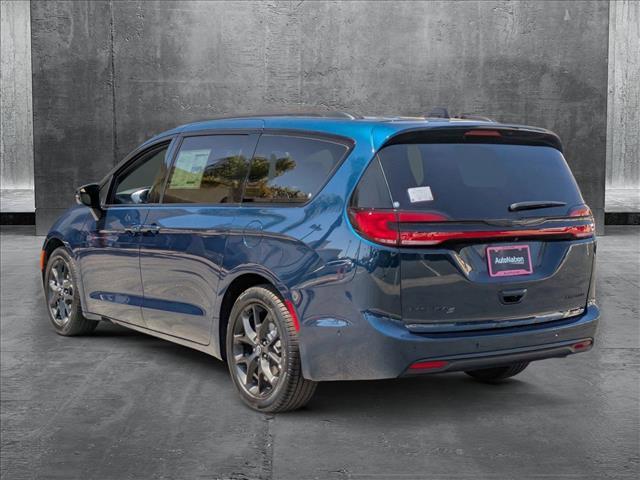 new 2025 Chrysler Pacifica car, priced at $53,340