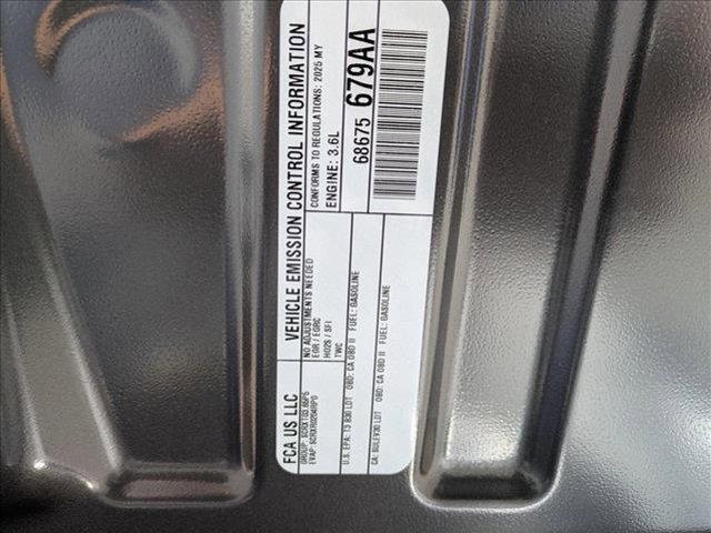 new 2025 Jeep Grand Cherokee car, priced at $45,725