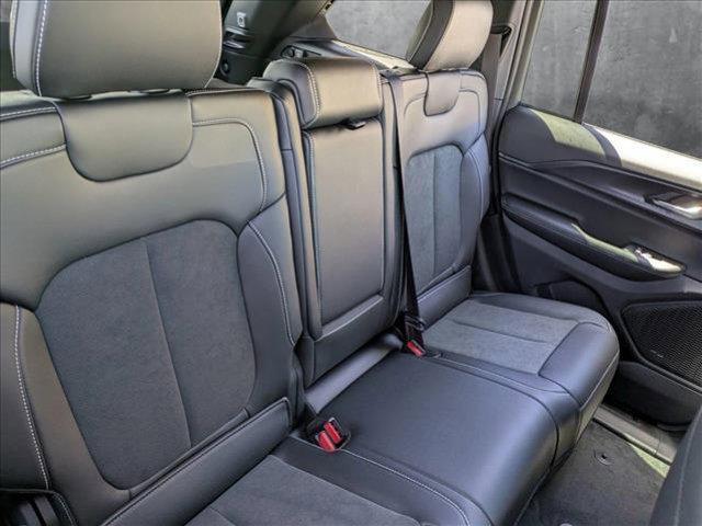 new 2025 Jeep Grand Cherokee car, priced at $45,725