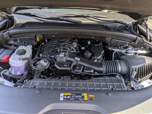 new 2025 Jeep Grand Cherokee car, priced at $45,725
