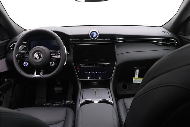 new 2024 Maserati Grecale car, priced at $63,795