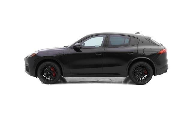 new 2025 Maserati Grecale car, priced at $82,395