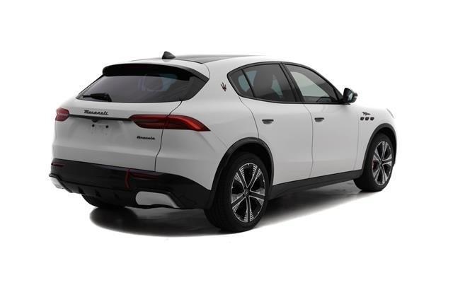new 2025 Maserati Grecale Folgore car, priced at $107,895