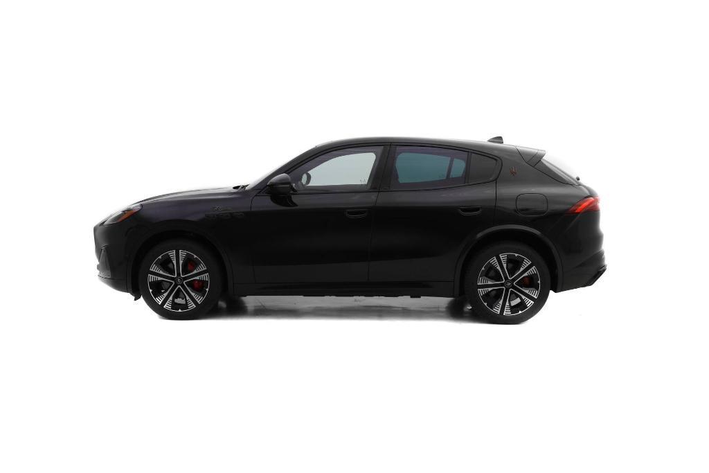 new 2025 Maserati Grecale Folgore car, priced at $82,395