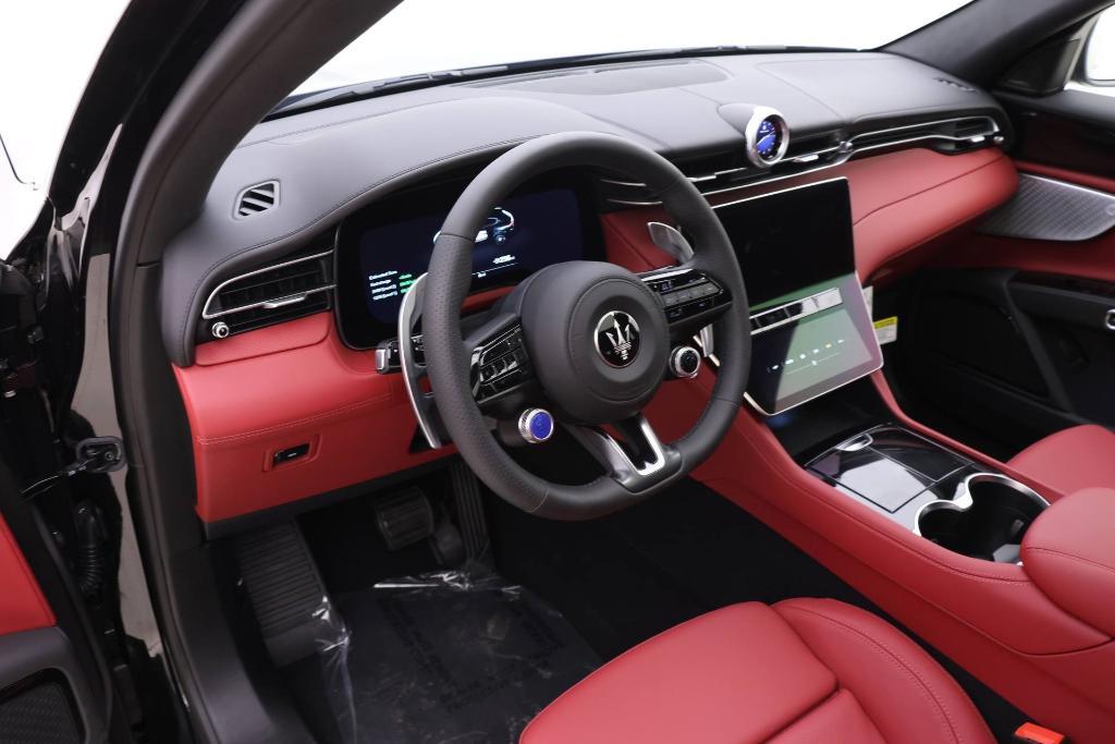 new 2025 Maserati Grecale Folgore car, priced at $82,395