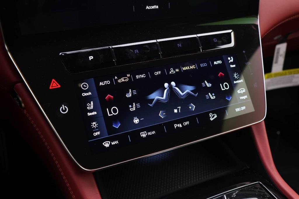 new 2025 Maserati Grecale Folgore car, priced at $82,395