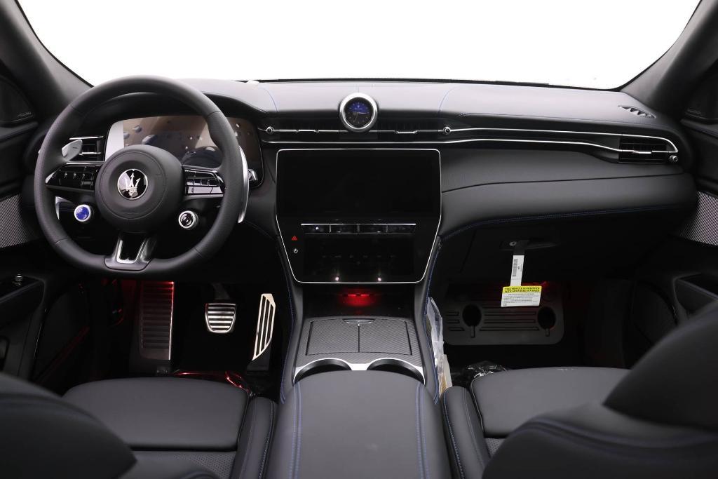 new 2025 Maserati Grecale car, priced at $125,785