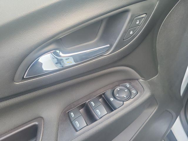 used 2022 Chevrolet Equinox car, priced at $24,546