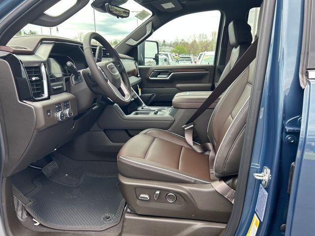 new 2025 GMC Sierra 2500 car, priced at $84,524