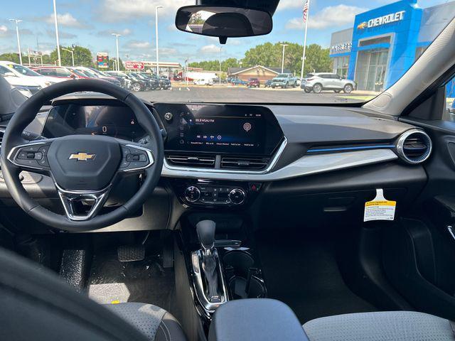 new 2025 Chevrolet Trax car, priced at $25,789