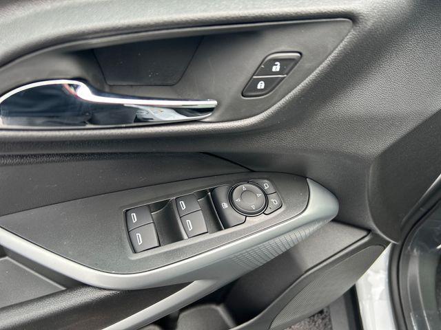 new 2025 Chevrolet Trax car, priced at $24,978