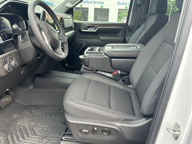 new 2025 Chevrolet Silverado 1500 car, priced at $53,669