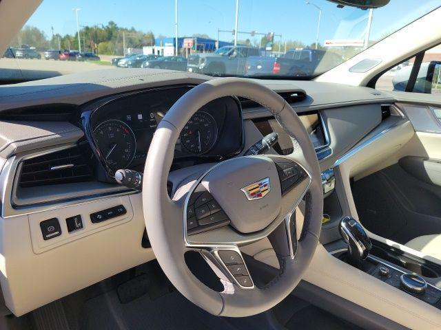 used 2024 Cadillac XT5 car, priced at $45,963