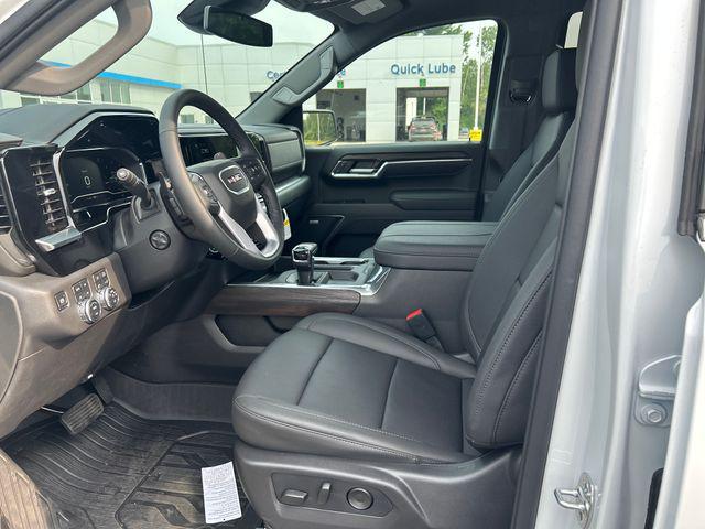 new 2025 GMC Sierra 1500 car, priced at $59,236
