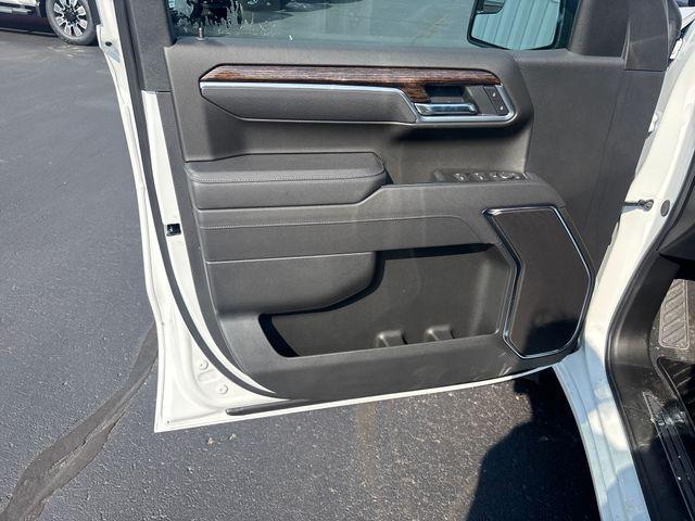 new 2025 GMC Sierra 1500 car, priced at $54,356