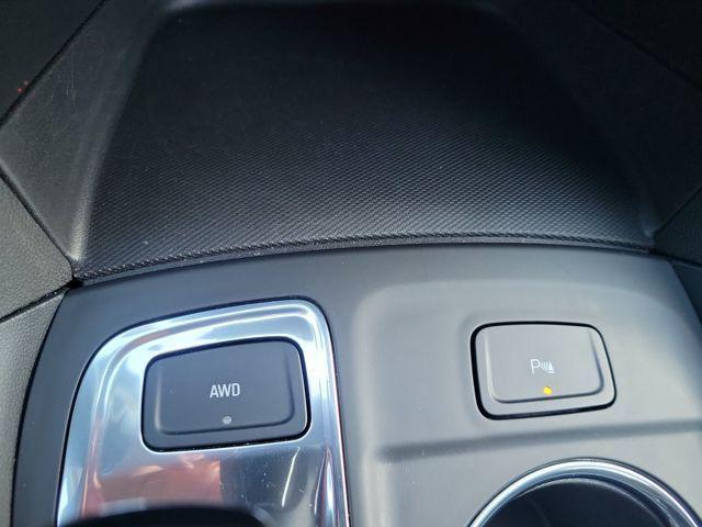 used 2024 Chevrolet Equinox car, priced at $22,983