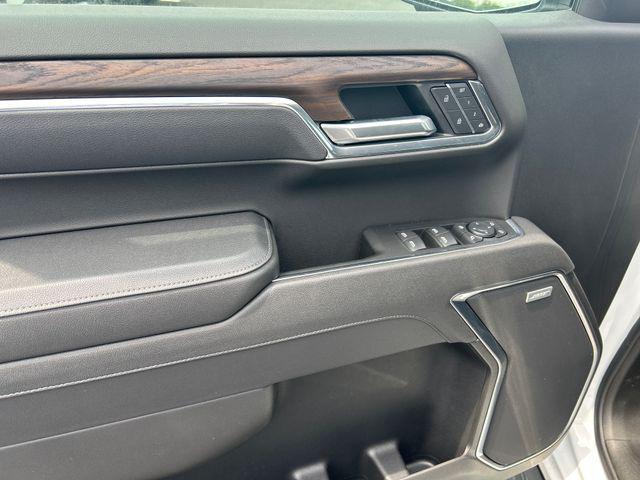 new 2025 GMC Sierra 1500 car, priced at $59,477