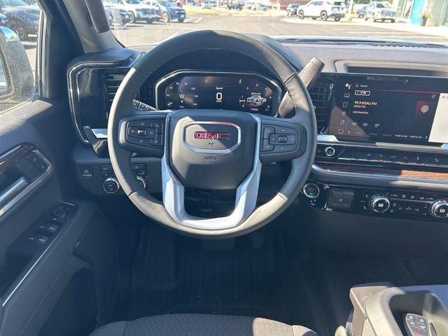 new 2026 GMC Sierra 1500 car, priced at $55,225