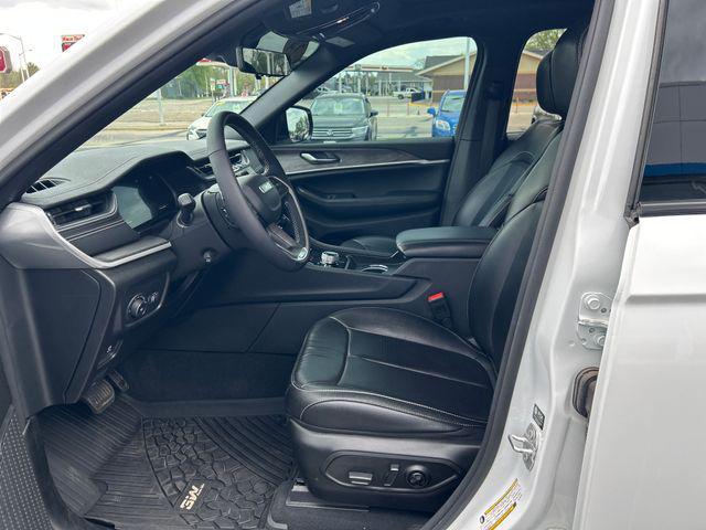 used 2024 Jeep Grand Cherokee car, priced at $39,630