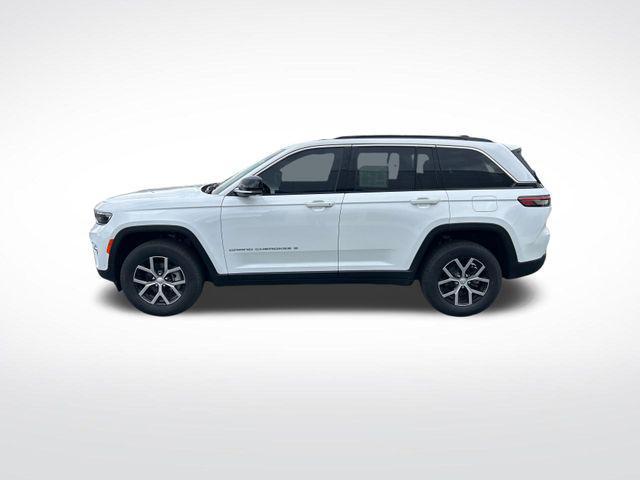 used 2024 Jeep Grand Cherokee car, priced at $39,630