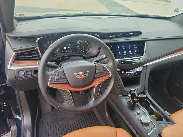 used 2024 Cadillac XT5 car, priced at $46,123
