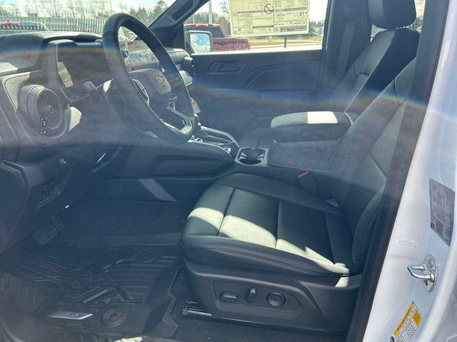 new 2025 Chevrolet Colorado car, priced at $44,000