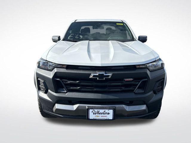new 2025 Chevrolet Colorado car, priced at $44,000