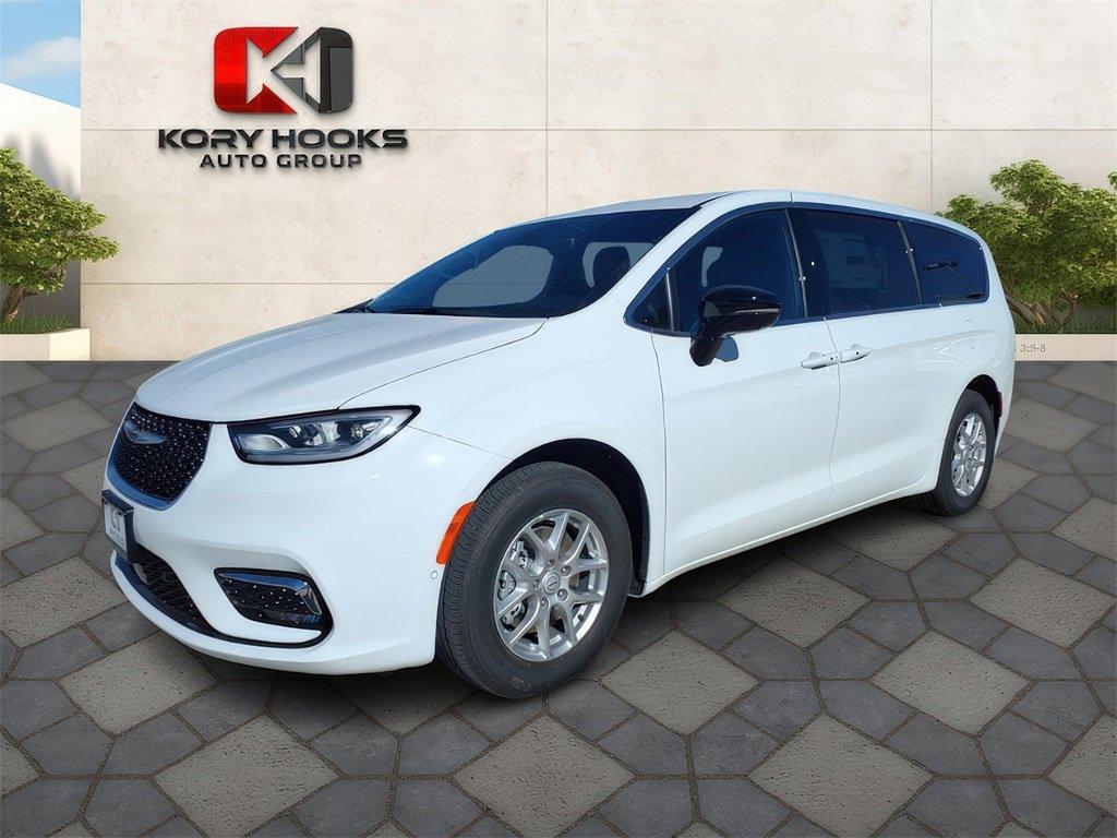 new 2026 Chrysler Pacifica car, priced at $43,500