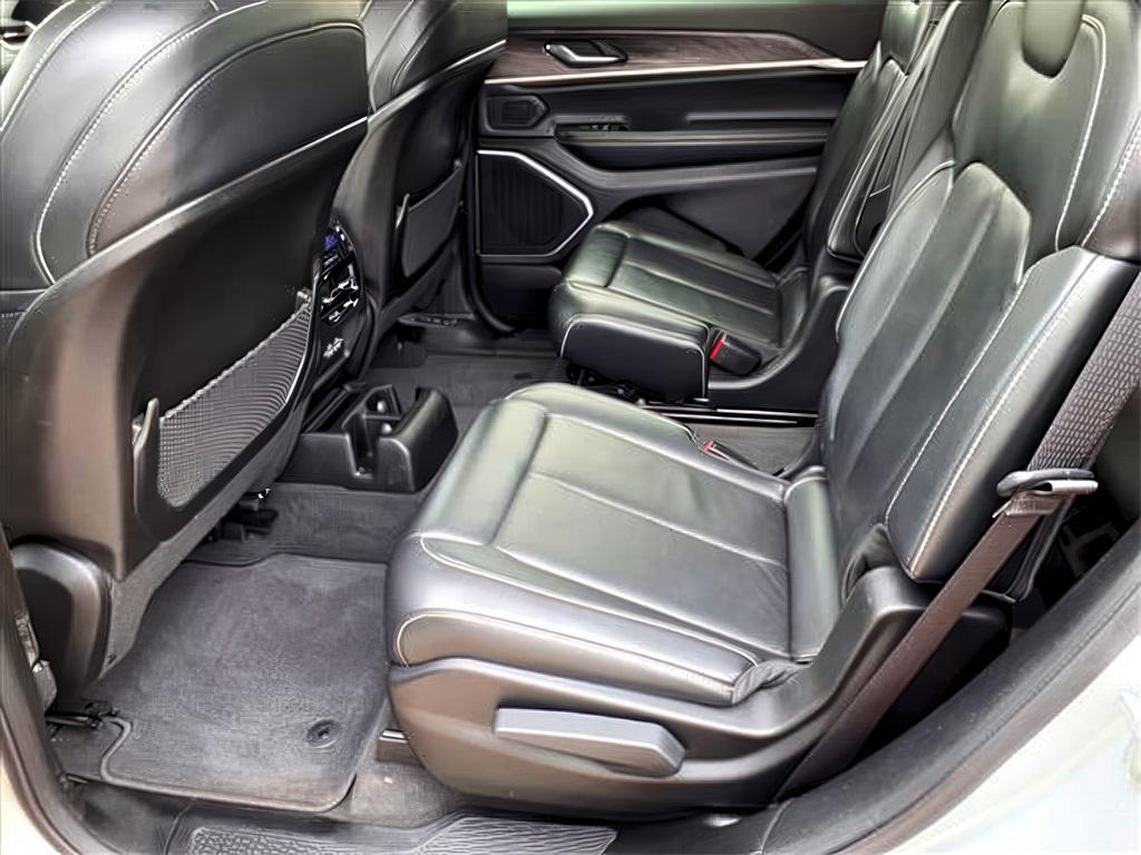 used 2021 Jeep Grand Cherokee L car, priced at $23,999