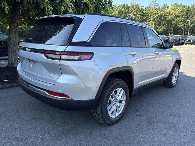 new 2025 Jeep Grand Cherokee car, priced at $40,670