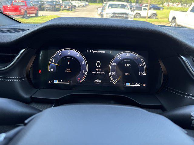 new 2025 Jeep Grand Cherokee car, priced at $40,670