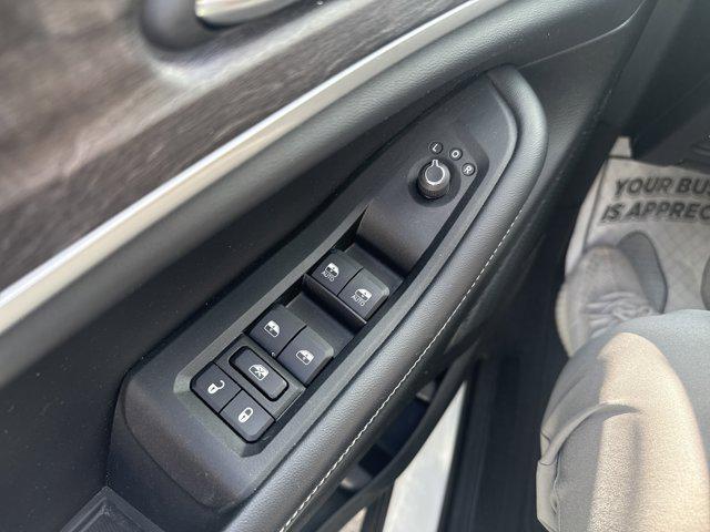 used 2021 Jeep Grand Cherokee L car, priced at $30,000