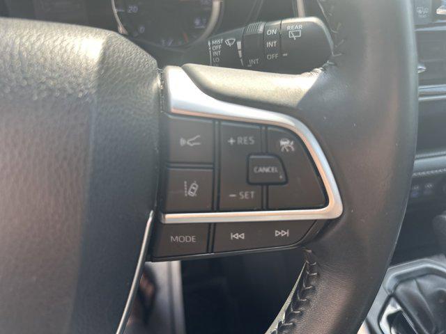 used 2022 Toyota Highlander car, priced at $31,000