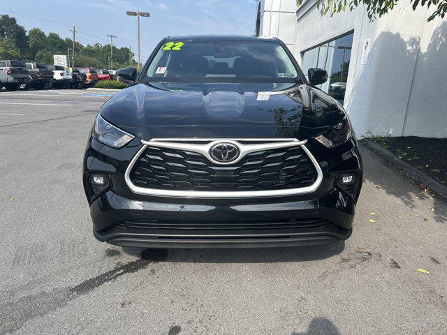 used 2022 Toyota Highlander car, priced at $31,000
