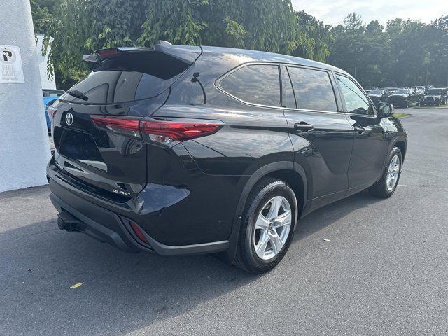 used 2022 Toyota Highlander car, priced at $31,000