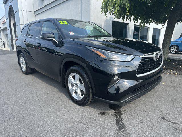 used 2022 Toyota Highlander car, priced at $31,000