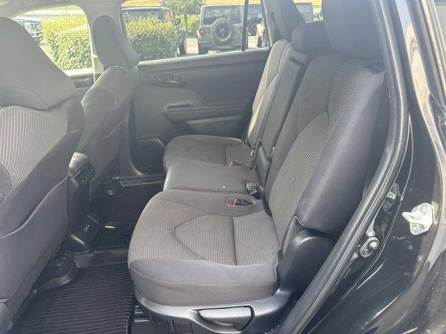 used 2022 Toyota Highlander car, priced at $31,000