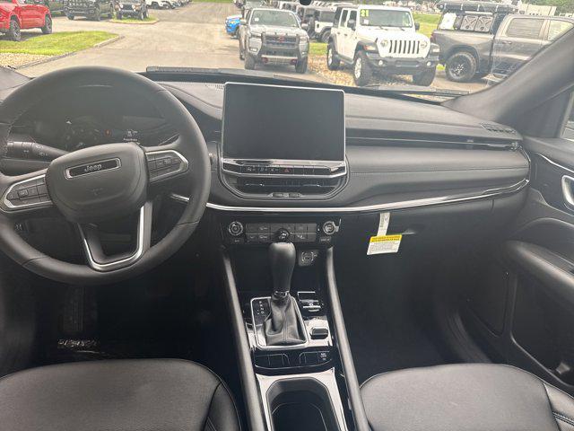 new 2025 Jeep Compass car, priced at $30,160