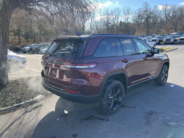 new 2025 Jeep Grand Cherokee car, priced at $43,675