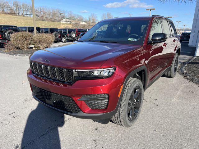 new 2025 Jeep Grand Cherokee car, priced at $43,675