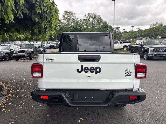 used 2022 Jeep Gladiator car, priced at $35,500