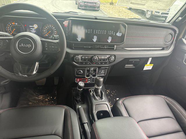 new 2025 Jeep Wrangler car, priced at $69,590