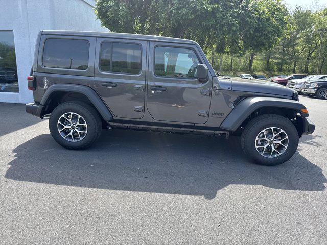 new 2025 Jeep Wrangler car, priced at $51,735