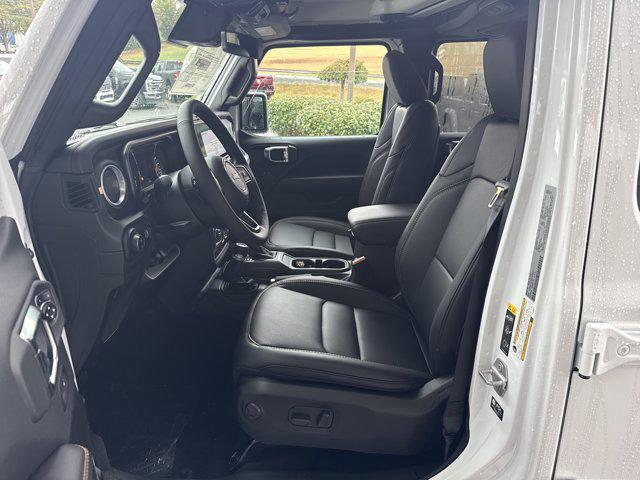 new 2025 Jeep Gladiator car, priced at $47,800