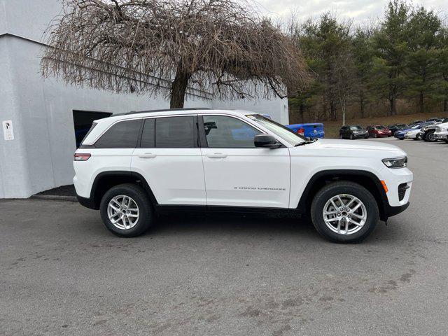 new 2025 Jeep Grand Cherokee car, priced at $39,870